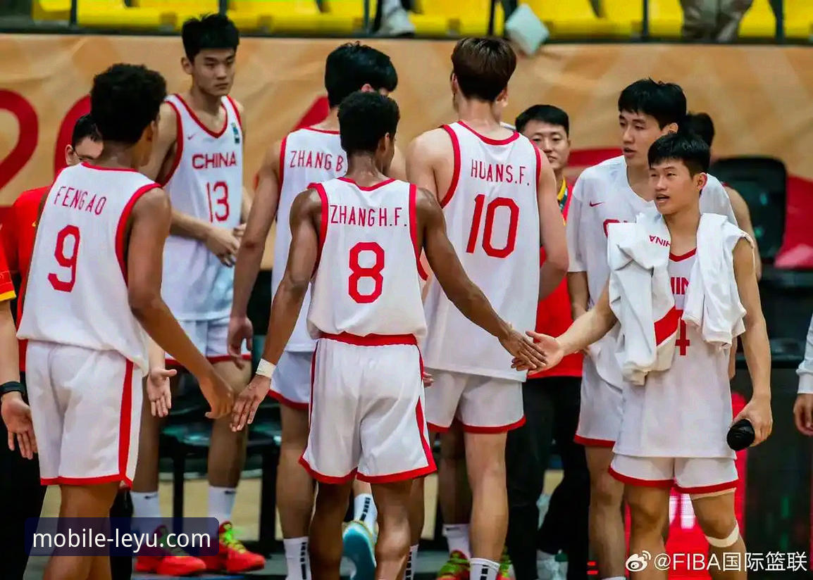 乐鱼体育直播 中国男篮热身赛实战复盘:从91-81看年轻球员崛起的必备观察技巧